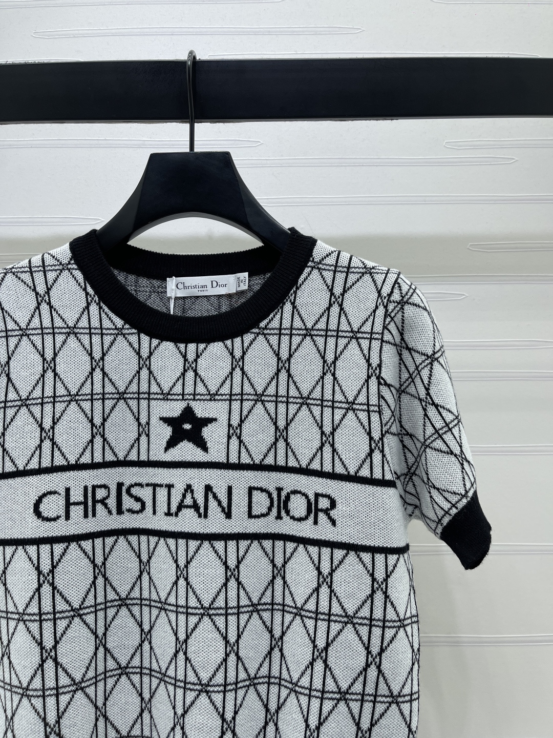 Women's short sleeves